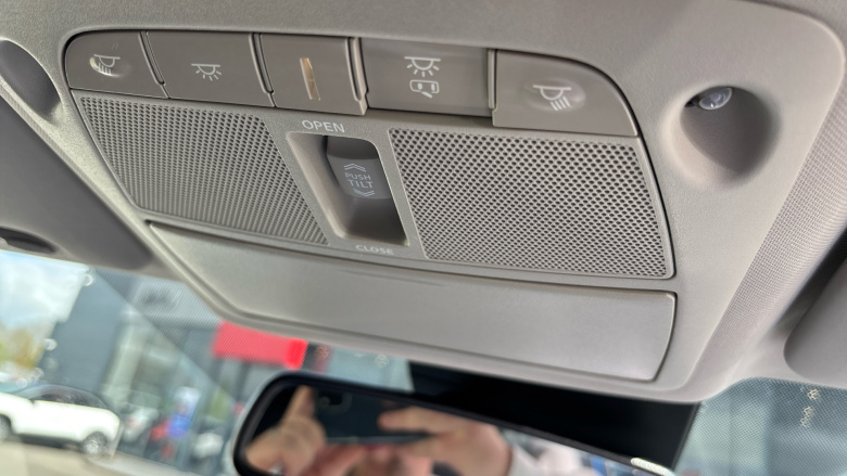 Nissan X-Trail 1.7 dCi Tekna 5dr Diesel Station Wagon